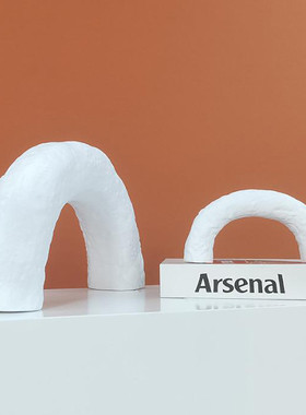 热销现代简约拱形抽象摆件高级感书房房间售楼处客厅样板软装饰品