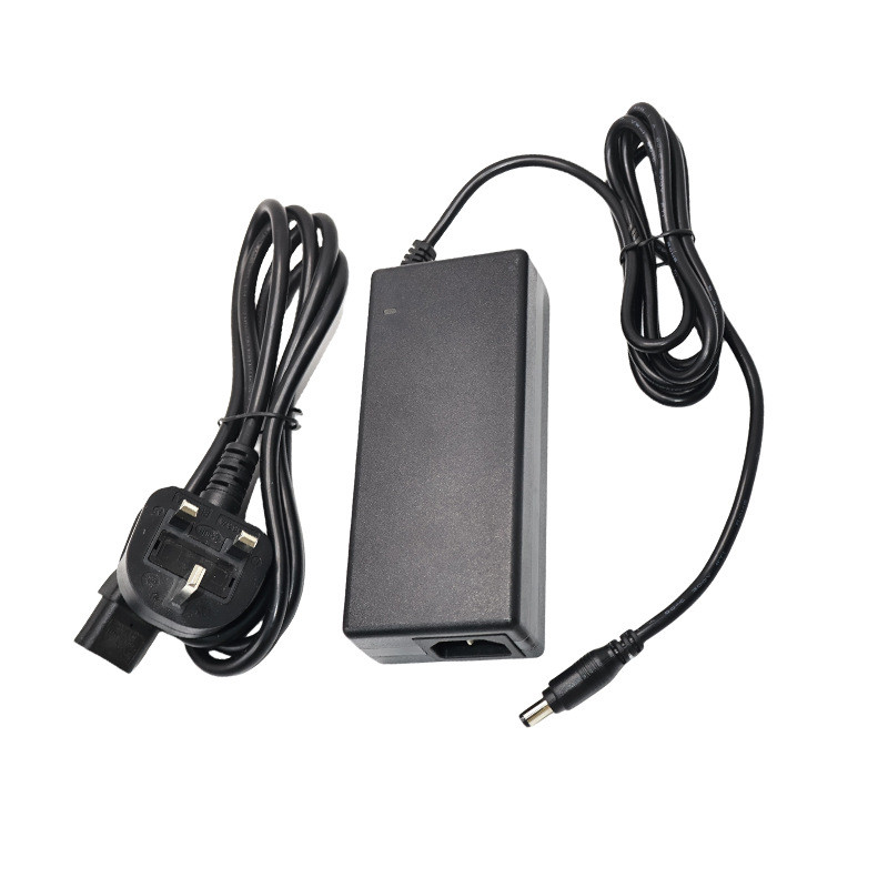 CE12V8A电源适配器UKCA认证24V4A液晶屏幕3D打印机英规适配器