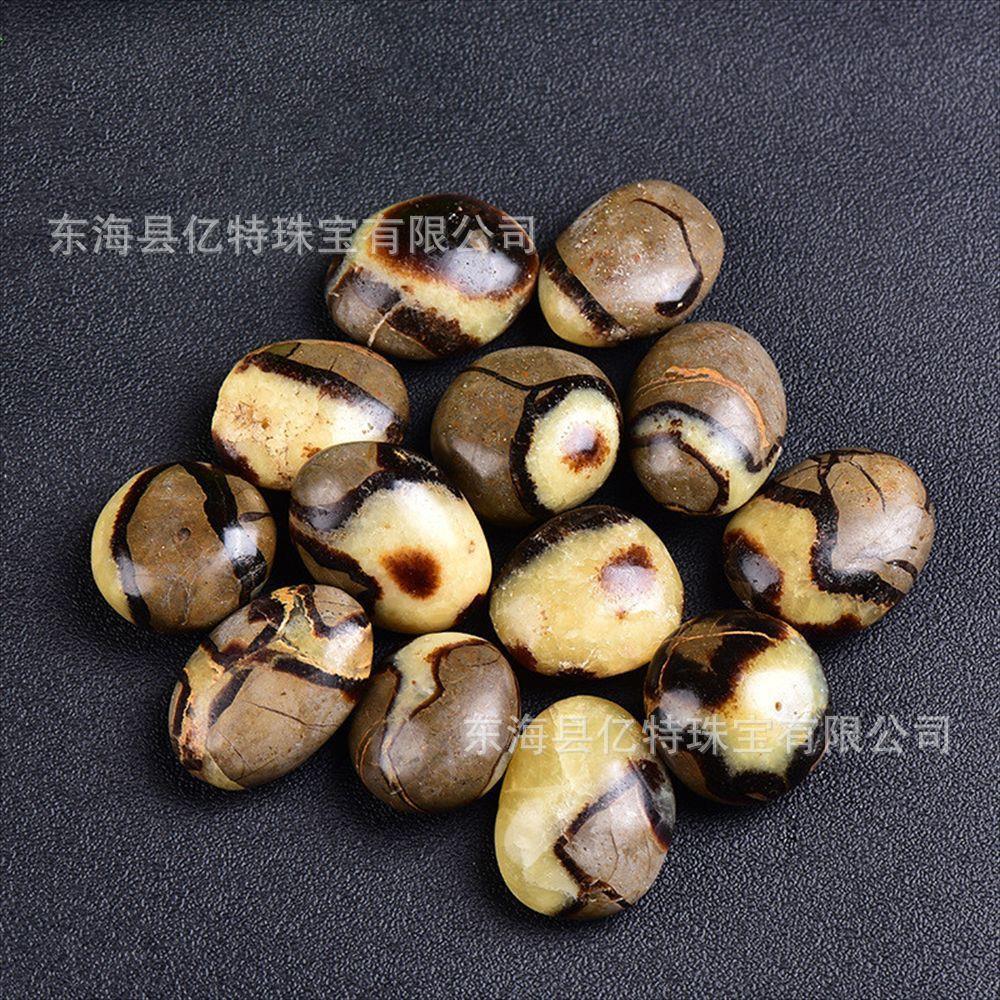 天然龟背石把玩摆件手把件矿物晶体饰品原石打磨工艺品