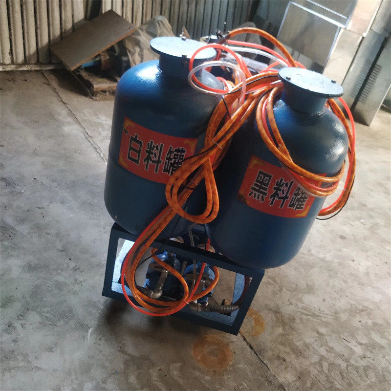 厂家生产小型黑白料双组分低压发泡机外墙保温用聚氨酯喷涂机