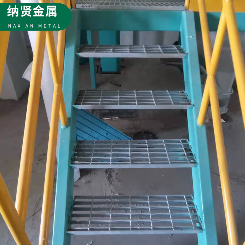 工厂齿踏步板防滑踩踏工地不锈钢镀锌定制楼梯型防滑楼梯踏步板