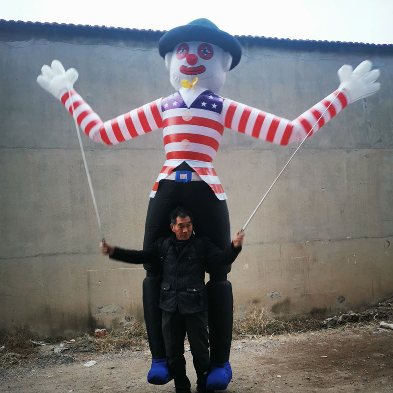 新款行走互动充气长腿小丑气模卡通背式卡通迅游活动道具商场酒吧