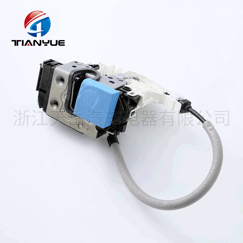 2047201535汽车门锁块后车门锁块侧门电动门锁体中控锁闭锁器