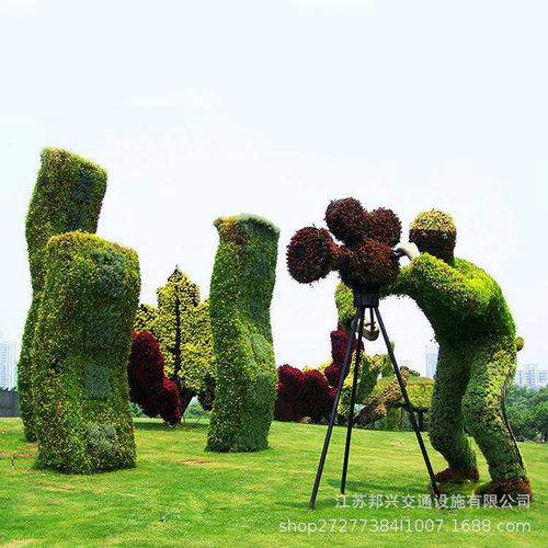 立体草绿雕厂家制作广场动物人造仿真绿雕儿童公园景观装饰花坛雕