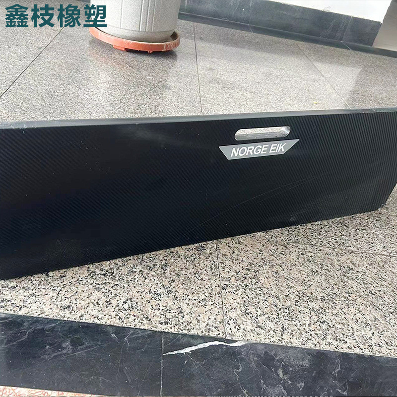 足球反弹板学校球场传球控球训练器足球回弹板训练反弹挡板板