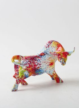 彩色现代牛年动物牛树脂工艺品创意礼品书房书架客厅卧室装饰摆件