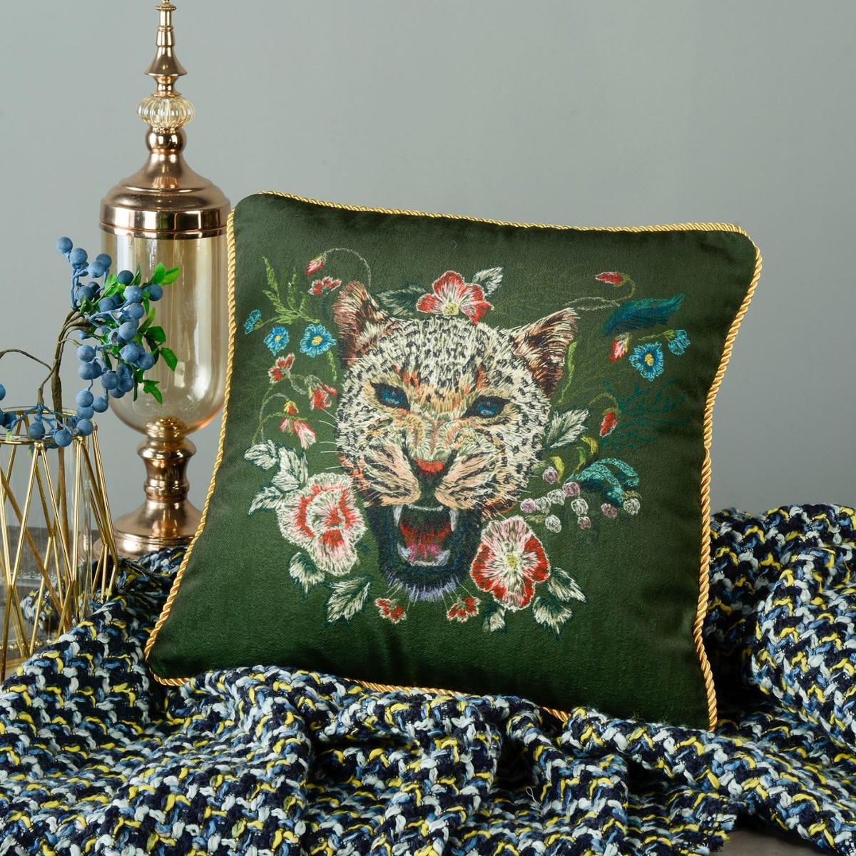 美式云雕绒加厚抱枕靠垫金色加粗滚绳别墅样板间靠背沙发摆饰