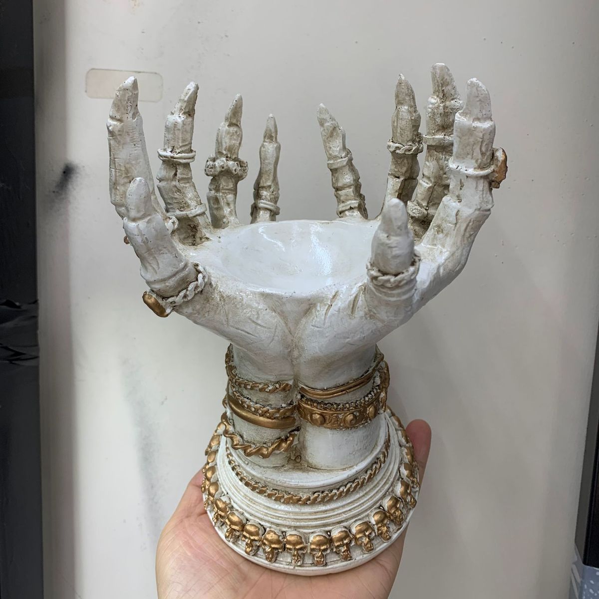 大座万圣节魔幻手球座供应批球魔手水晶矿标置物架工艺品