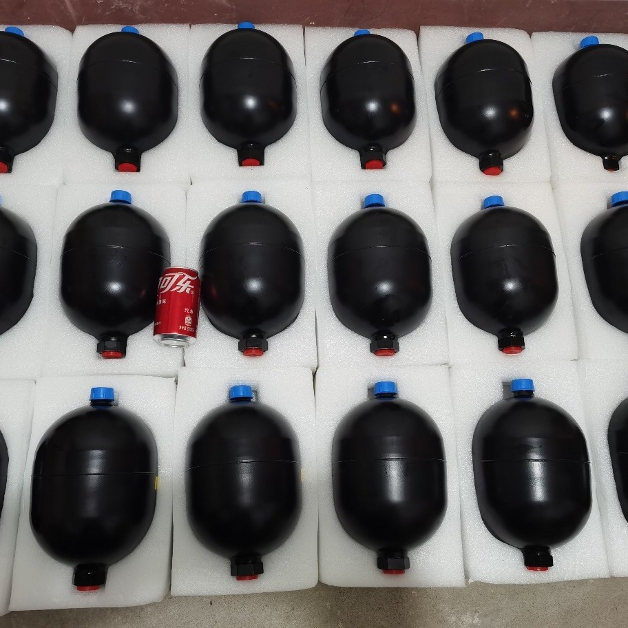 碳钢风电莱尔高压蓄能器国产替代贺德克奥液压帕克蓄能器阻尼器