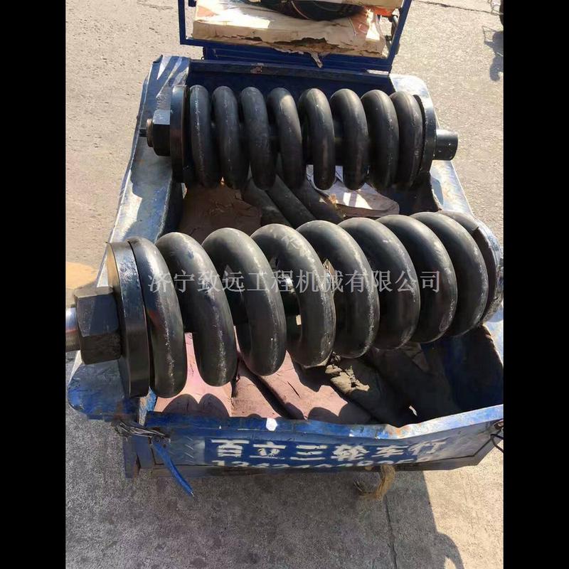 200挖机支重轮挖掘机勾机链骨履带驱动齿护链器引导轮拖链轮涨紧