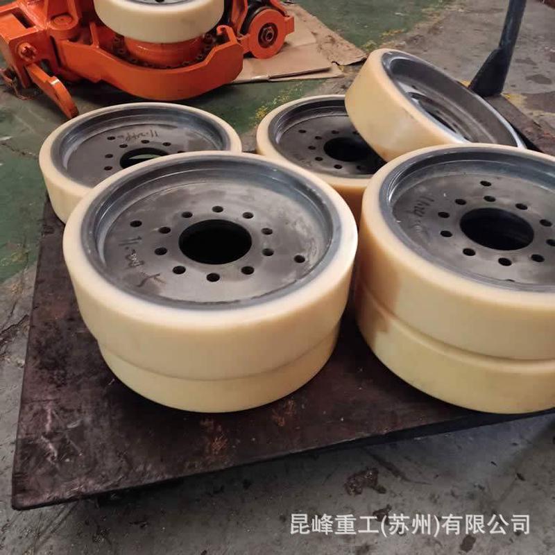热销煤矿用ndi单轨吊摩擦驱动轮包聚氨酯胶加工翻新340*100