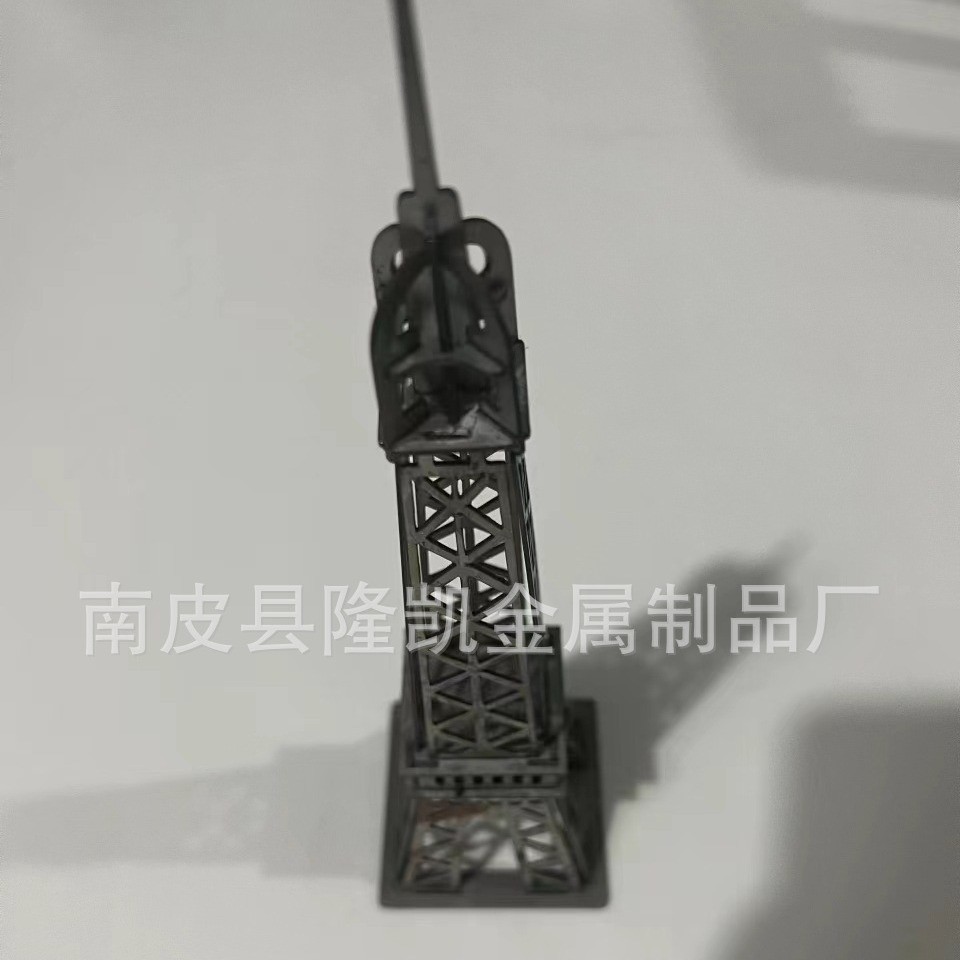 非标钣金加工件异形钣冲压加工金属金定制非标件埃菲尔铁塔模型