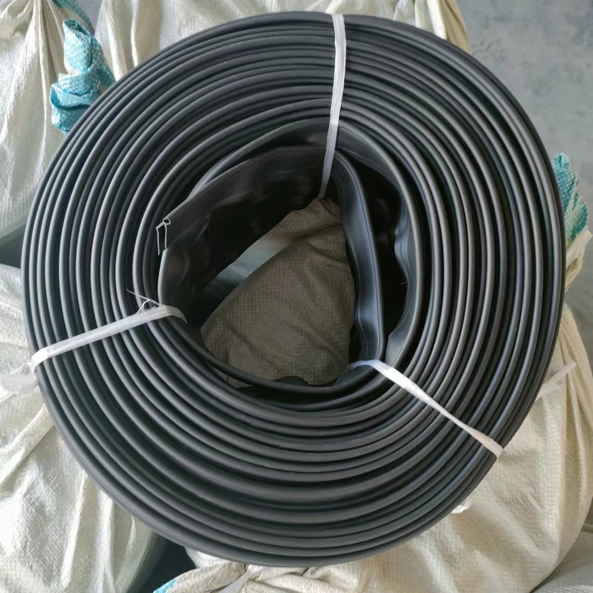 批发汽车后备箱垫封边条两厢车载密封条垫宠物汽车内饰地板垫胶条