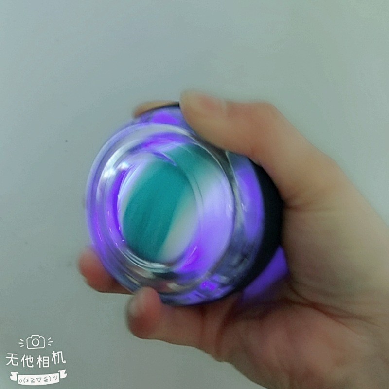 源头工厂健身球款腕力球自启动握力球带灯款