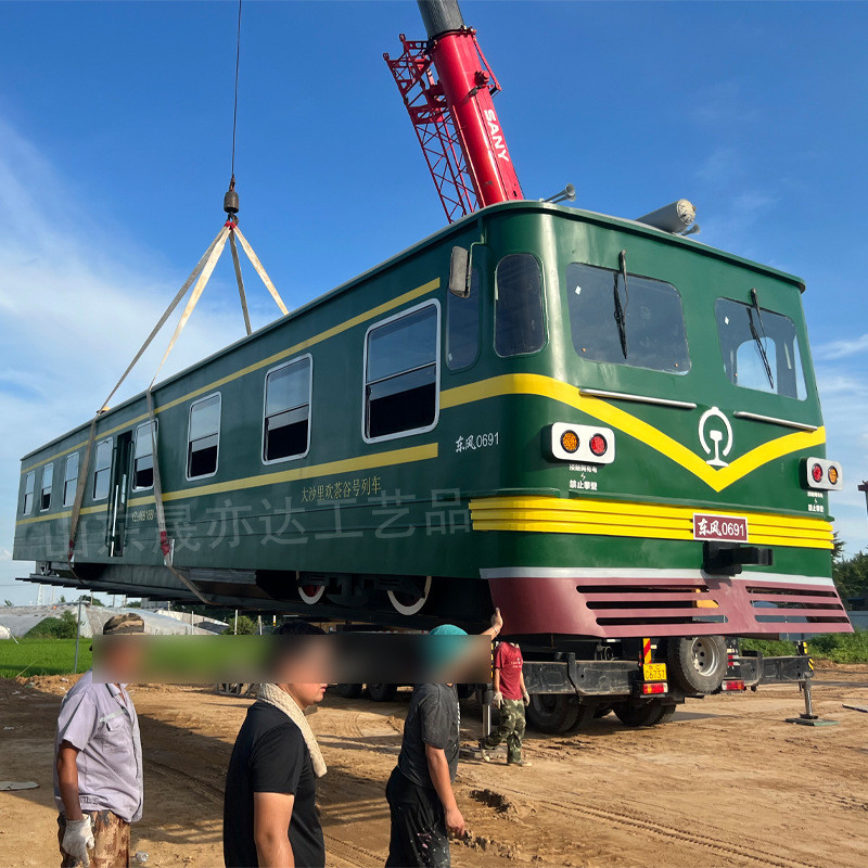 热销大型民宿厢餐厅仿真东风火车厢复古蒸汽火车头景区绿皮火车打
