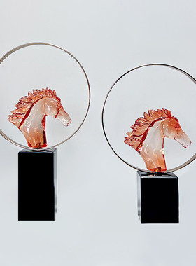 骏马高端透明树脂玄关摆件高级感样板房电视柜客厅软装创意工艺品