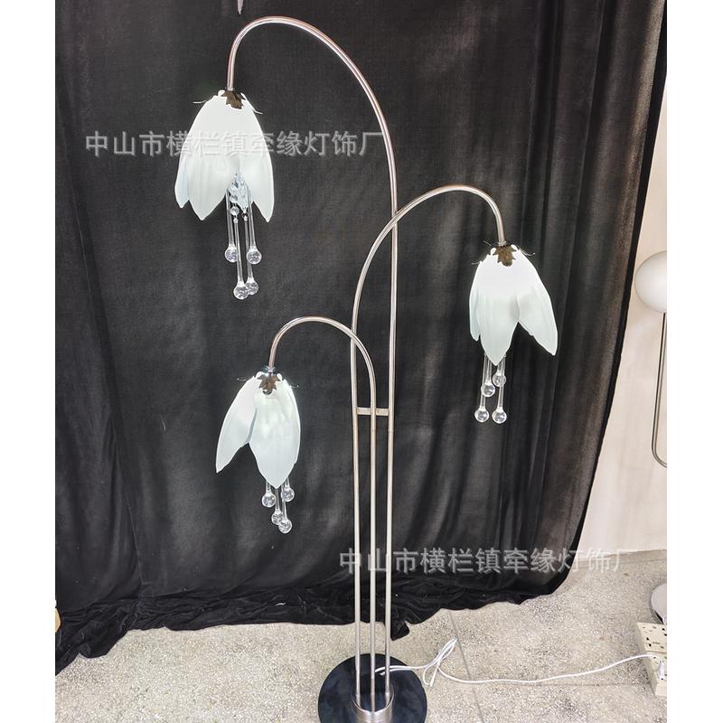 紫荆花婚庆道具网红玉兰花吊串新款吊顶灯酒店婚礼堂舞台背景装饰