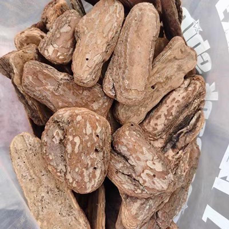 松树皮填充物木屑辅料覆盖物木片造景打磨园林景观铺面装饰松麟片