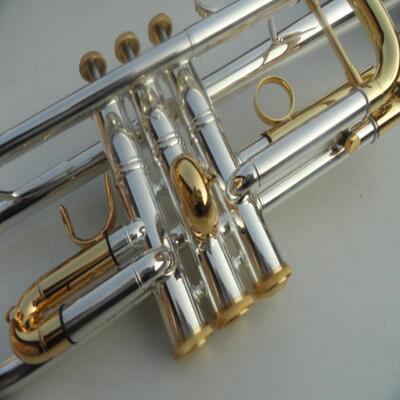 热销厂家批发铜管小号西洋吹奏巴哈小号乐器c调小号金弯金健型