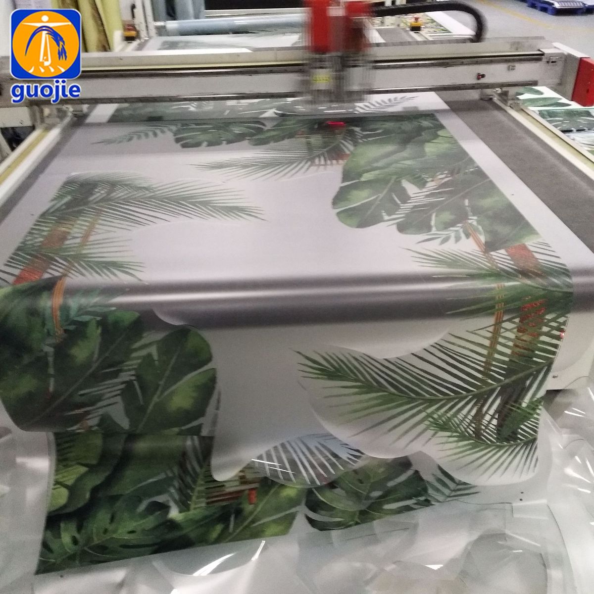 uv打印加工白墨橱窗贴喷绘透明车贴静电单透贴广告磨砂车身贴玻璃