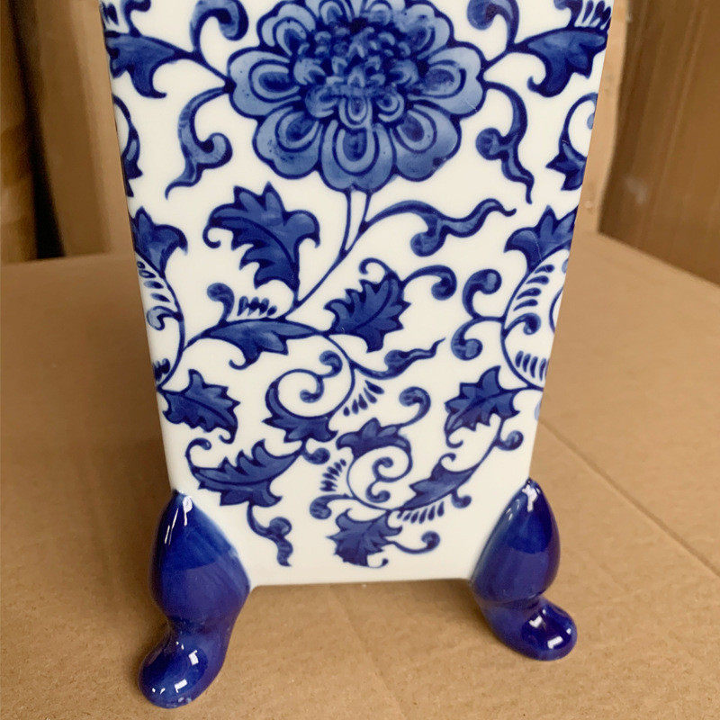 热销复古客厅餐桌插花花器中式陶瓷花瓶青花瓷花瓶四足摆件,特色手工艺,青花瓷,淘宝优惠券,粉丝福利购,淘宝优惠卷