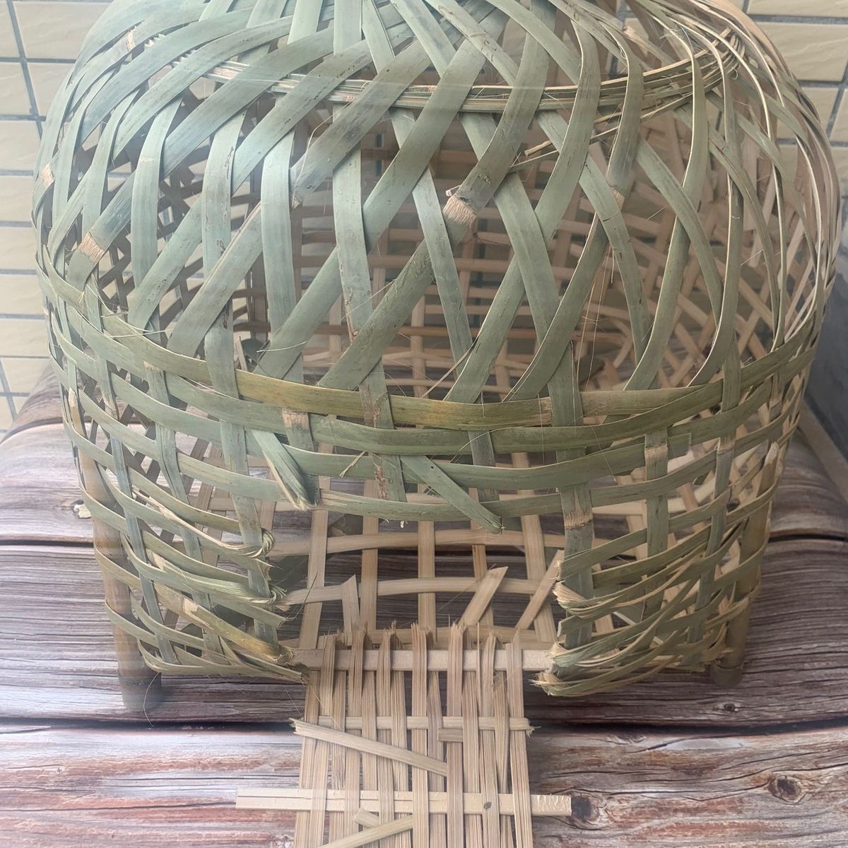 产地纯手工鸡笼用于养鸡鹅鸭的竹笼喜庆放鸡直销竹编鸡笼动物笼