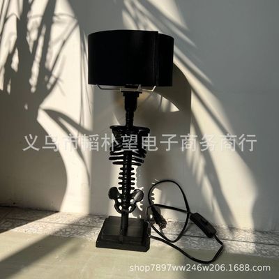 The Skeleton Table Lamp 骷髅台灯哥特式家居经典装饰灯