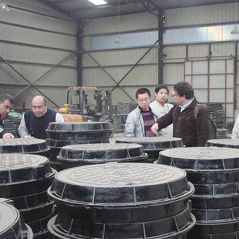 工厂直供重型球墨铸铁井盖板圆形检查井污水井雨水篦抗压市政井盖