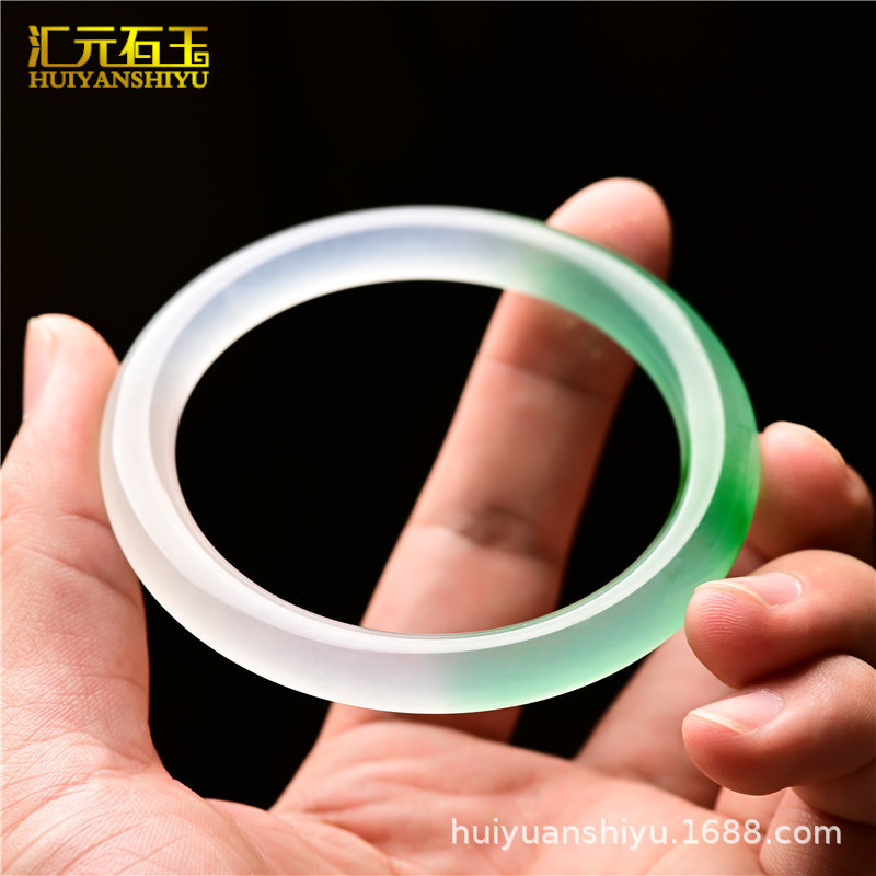 冰种石英岩飘细圆条玉花玉手镯翡翠色满绿油青叮当镯子速发货源款