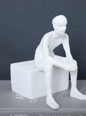 简约现代轻奢艺术人物雕塑摆件创意思考者家居桌面样板间软装饰品
