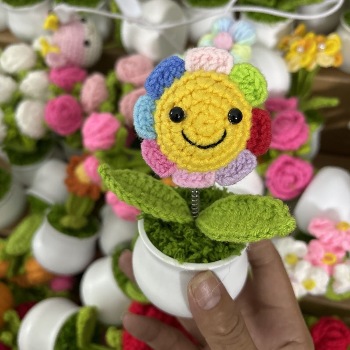 成品盆栽仿真花针织毛线七彩笑脸向日葵摇头10盆批编织