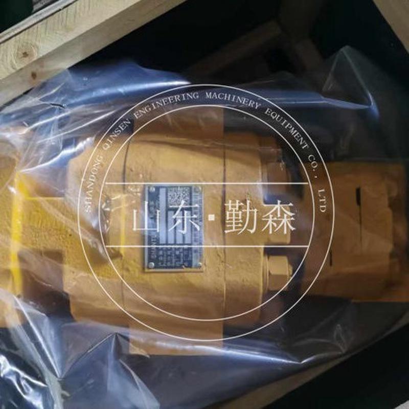 热销推土机配件型号各种齐全sd32双联泵153-61-01000