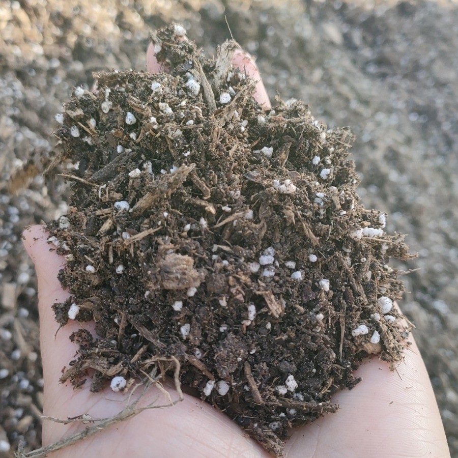 热销轻质种植土营养屋顶种植土种植土蔬菜基质园林绿化