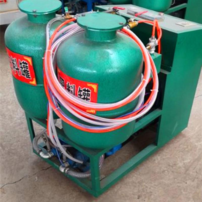 热销发泡原料发泡机接头聚氨酯发泡机双组份管道厂家生产