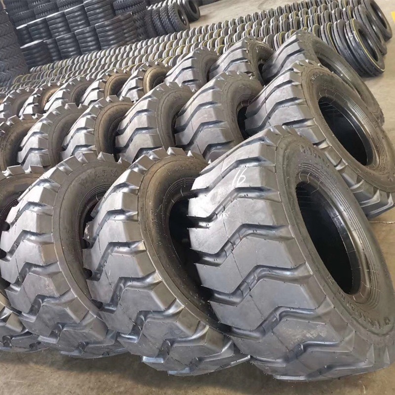 热销甲字挖掘机轮式轮胎9.00-20900-2010.00-201000-20ti300