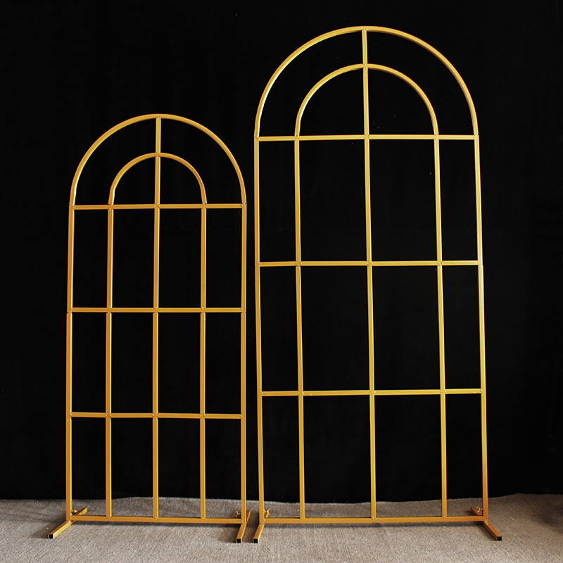 新款婚庆森系户外婚礼田园屏风路引喜事形网格弧形拱门铁艺花田