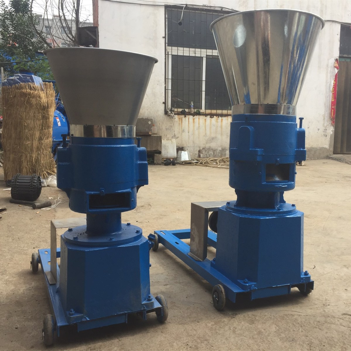 饲料颗粒机养殖220v牛羊猪鸡鸭鹅鱼虾兔鸟小型家用玉米秸秆制粒机