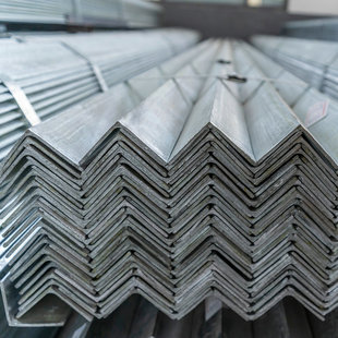 江苏无锡等边批发镀锌角钢镀锌角铁不等边镀锌角钢钢材镀锌角钢