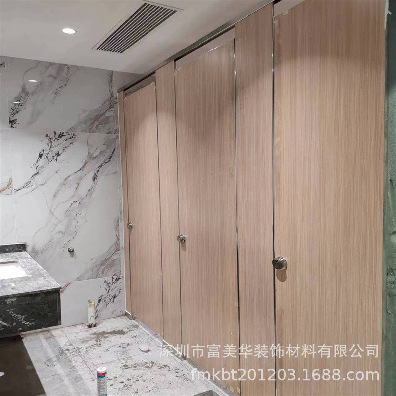 深圳工厂安装卫生间隔断直销抗倍特板防水学校防潮沐浴间隔板便板