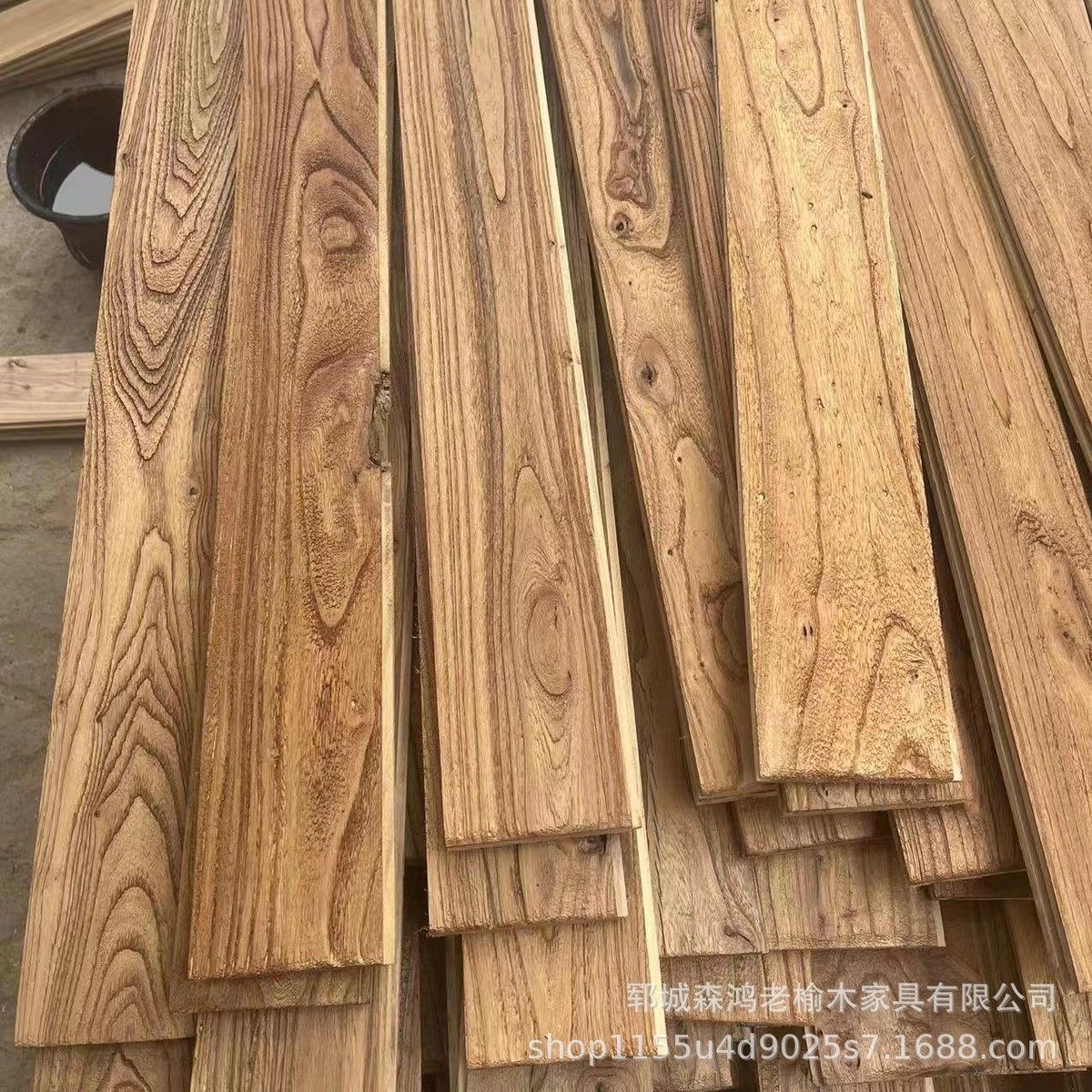 民宿榆木风化木板材酒店供应踏步板榆木实木桌面台面板装饰护墙板