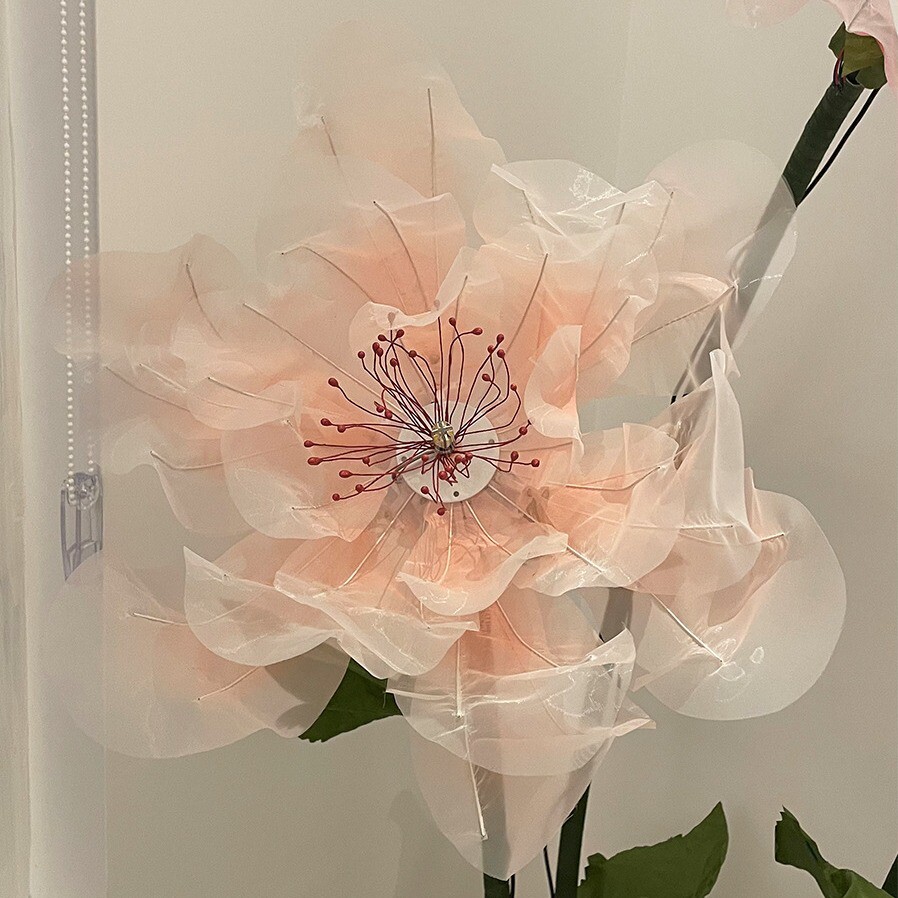 大型网红电动开合手工花朵灯纸艺丝网场景自动开合桃花花美陈装置
