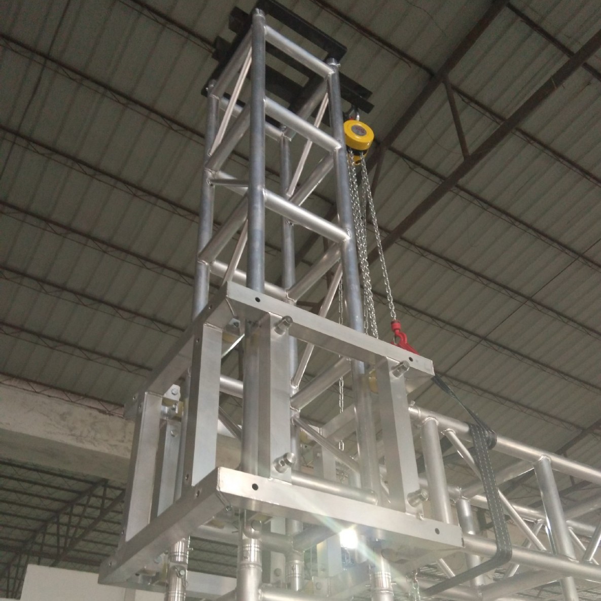 热销供应厂家广州520*760螺丝桁架铝合金truss婚庆太空架