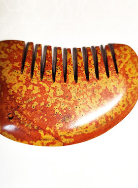 热销正宗泗水泗梳子现货老料红黄砭石经络梳子三角滨红黄相间老坑