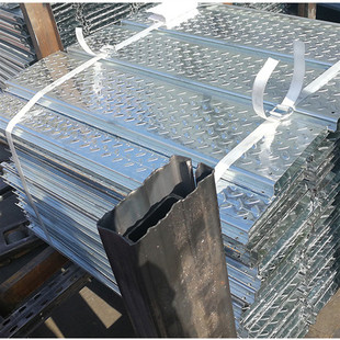 定制免浇筑楼承板钢板扣板免浇水泥楼承板压型平台镀锌楼承板