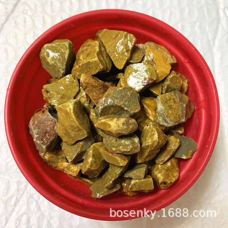 厂家直供洗米黄地板石 机制黄色鹅卵石胶粘石 公园造景铺路黄石子