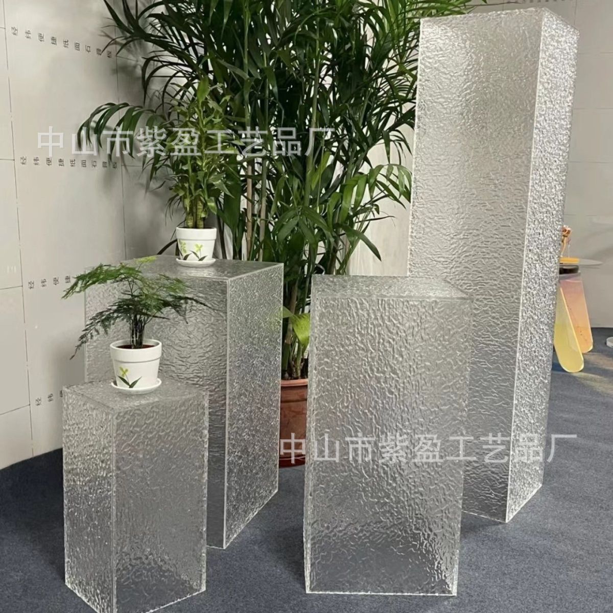 新款婚庆路引道具摆件透明宴会方筒甜品台酒店亚克力创意布置装饰