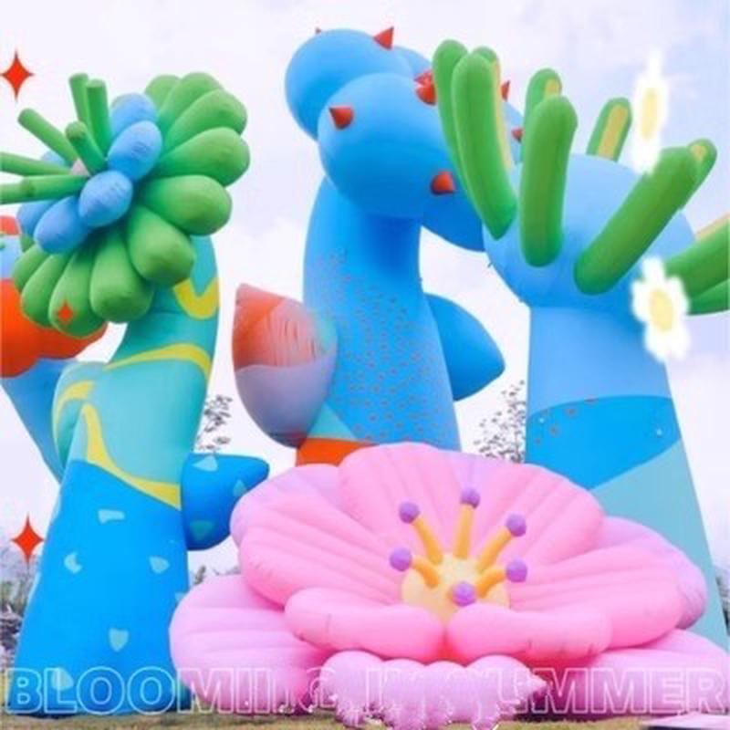 新年充气财神爷气模龙卡通装饰美陈发光花朵大型商场悬吊挂道具球