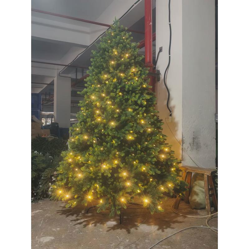 2024新款热销树纯pe圣诞树自动仿真批发户外圣诞装饰圣诞树落