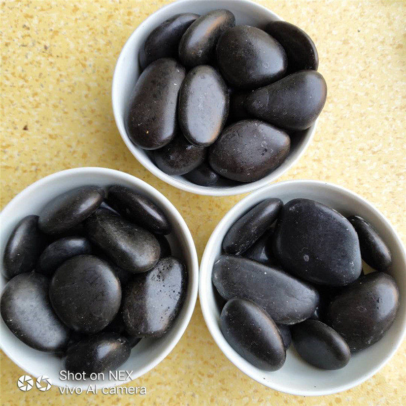 供应雨花石黑色鹅卵石园林景观造景铺路庭院装饰五彩鹅卵石雨花石