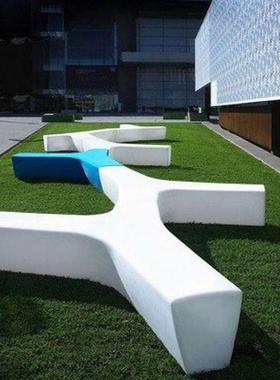 玻璃钢座椅休闲坐凳商场公园装饰池长条凳防腐木美陈椅子树实木椅